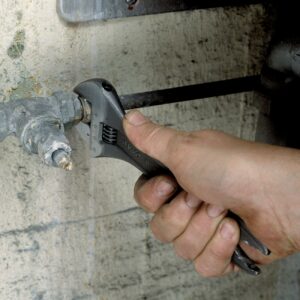 Bahco 8" Shark Wide Jaw Adjustable Wrench with Serrated Pipe Jaws and Phosphate Finish - Image 3